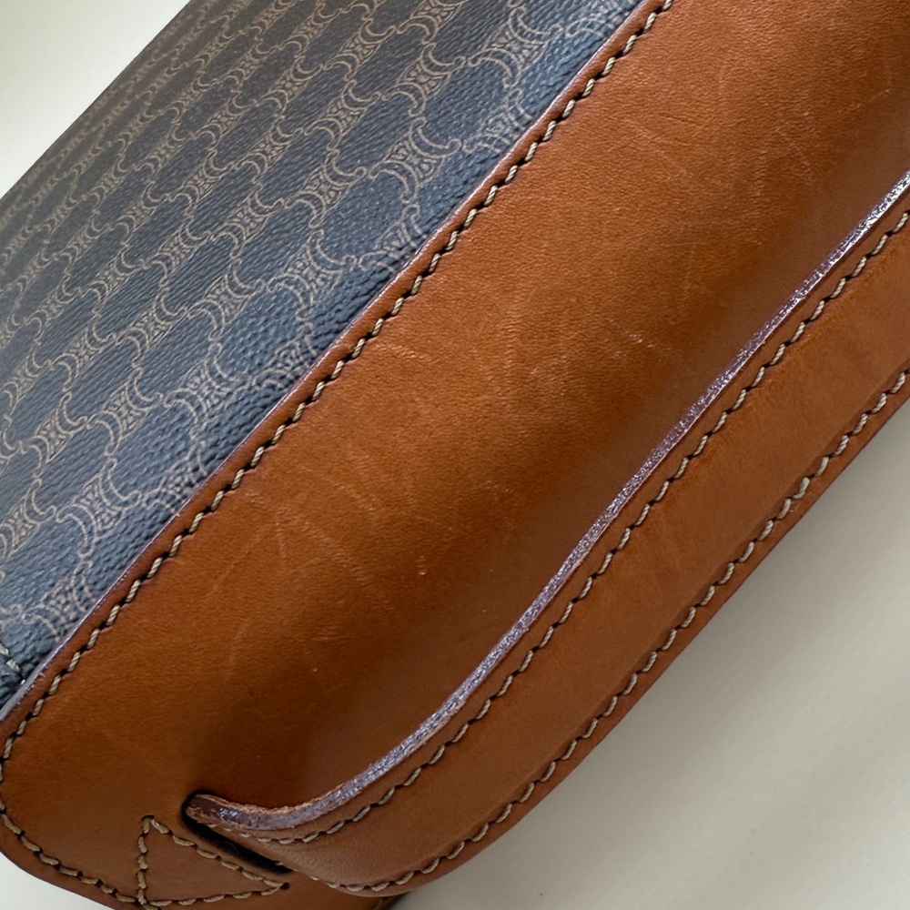 Celine Brown and Tan Cosmetic Case - Picture 9 of 15